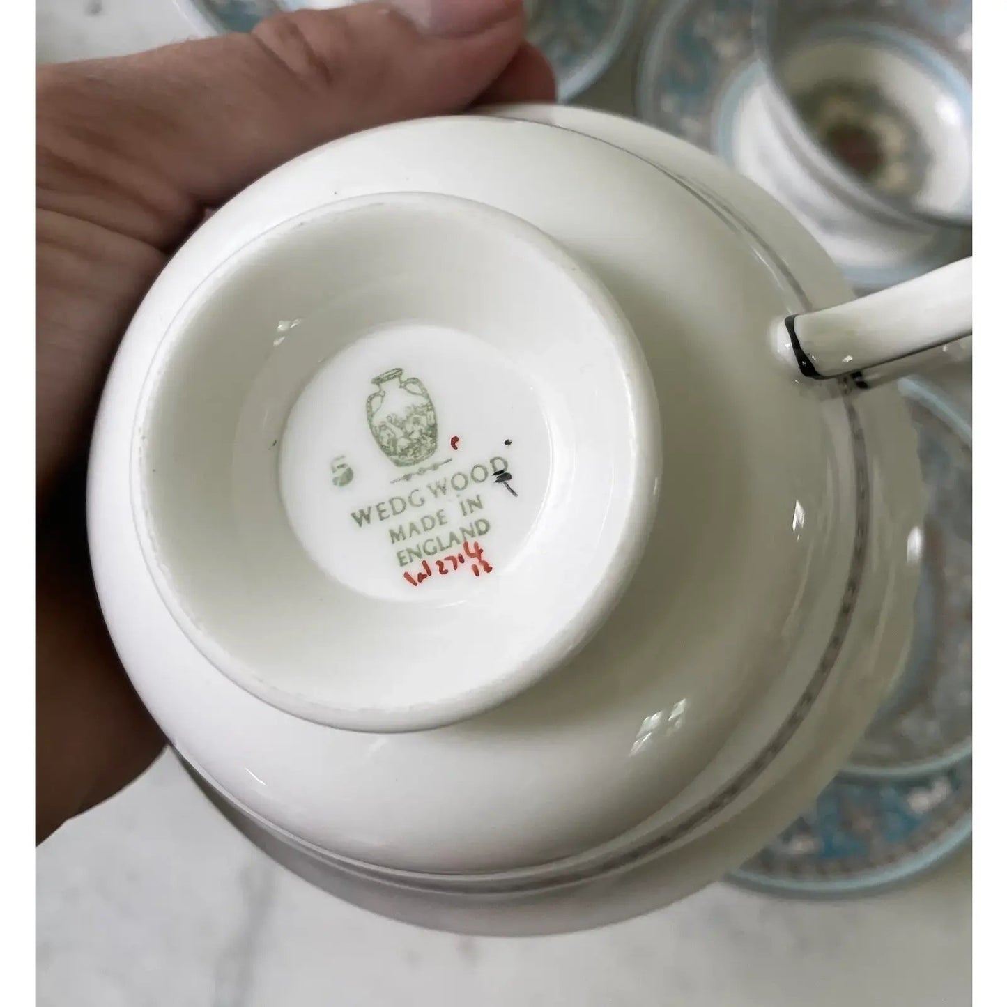 Vintage Wedgewood Florentine Pattern Tea/Coffee Cups and Saucers