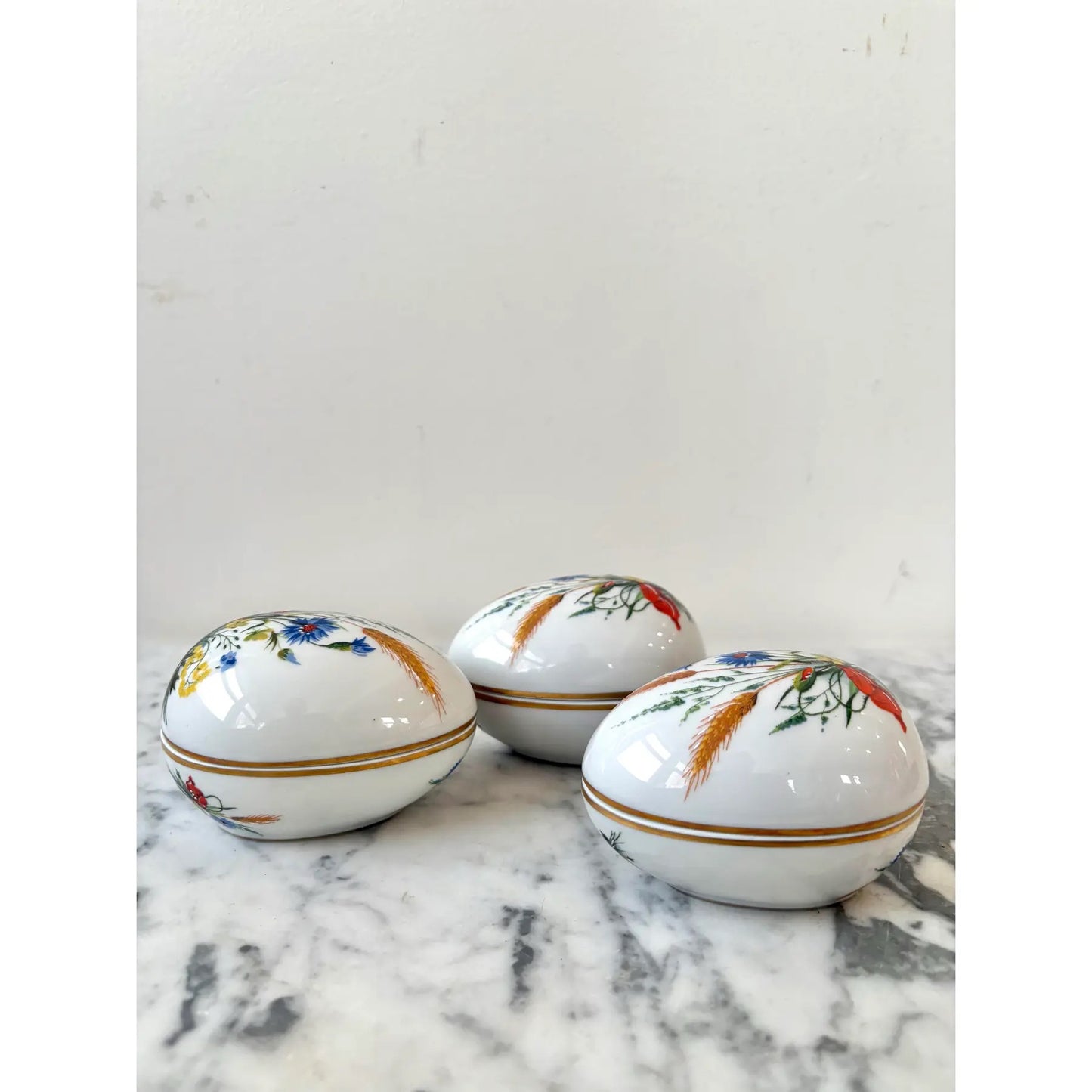 Caja de joyería o baratijas de porcelana pintada a mano Limoges Francia, juego de 3