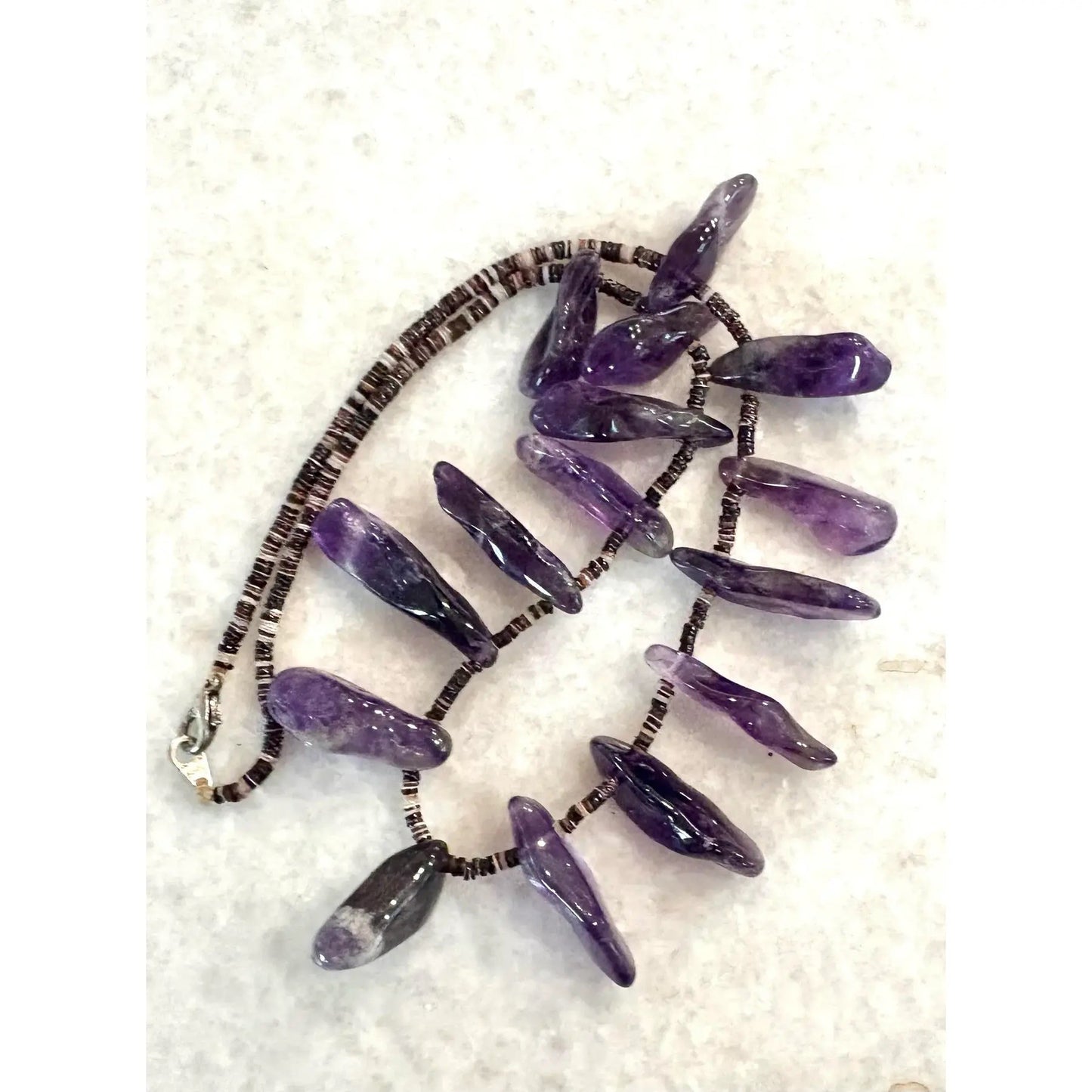 Collar de cuentas de amatista vintage y Hashi