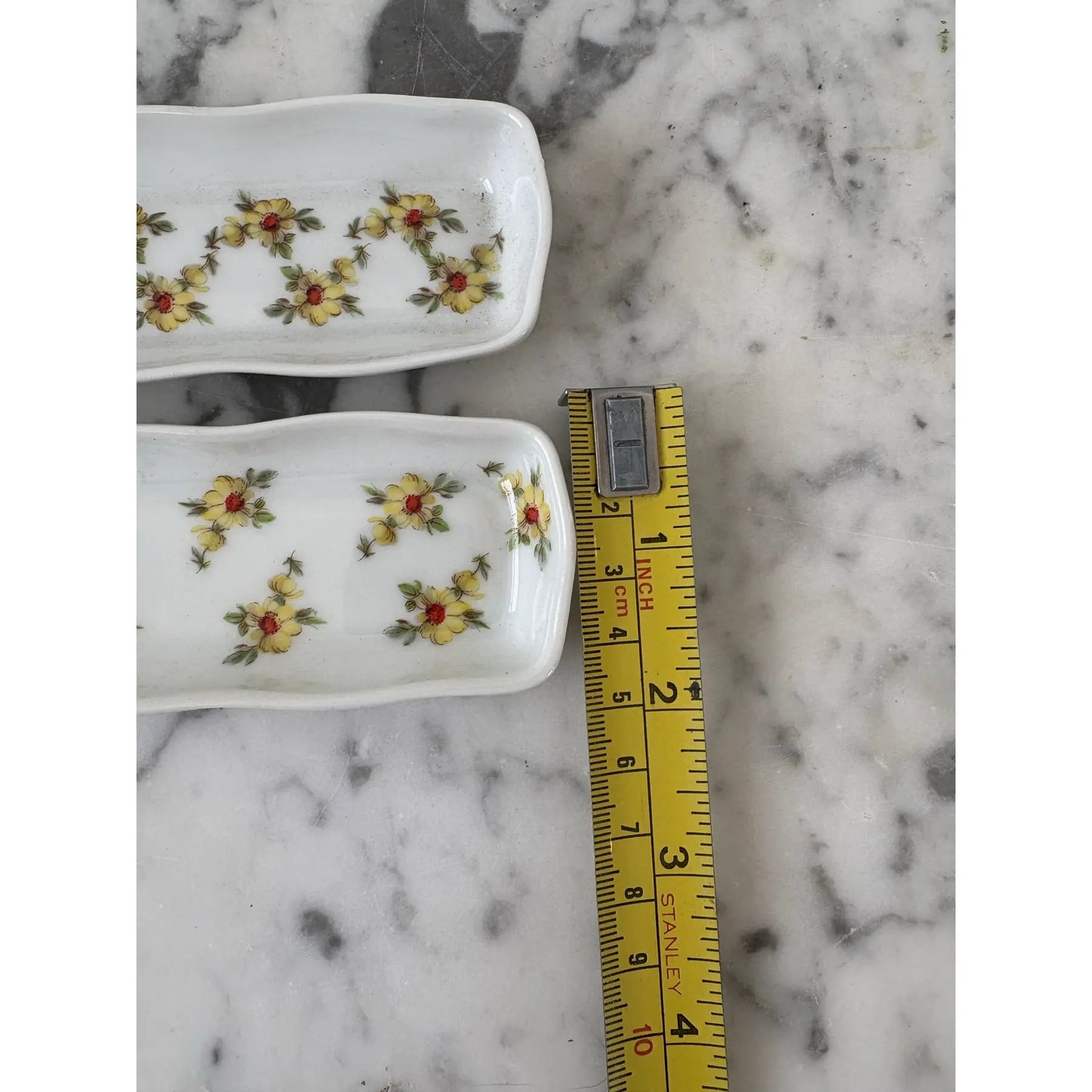 Bandejas de porcelana Limoges Francia pintadas a mano para joyas u objetos pequeños, juego de 2