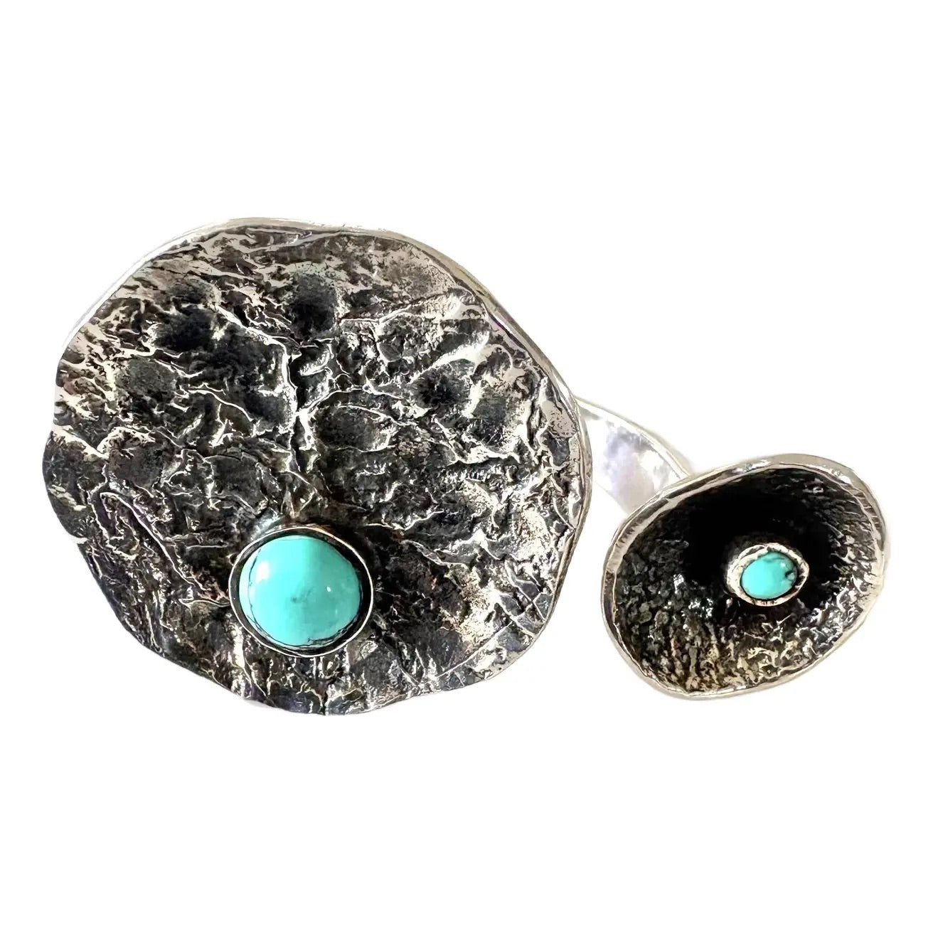 Anillo modernista de plata de ley y turquesa, de Hans Gehrig