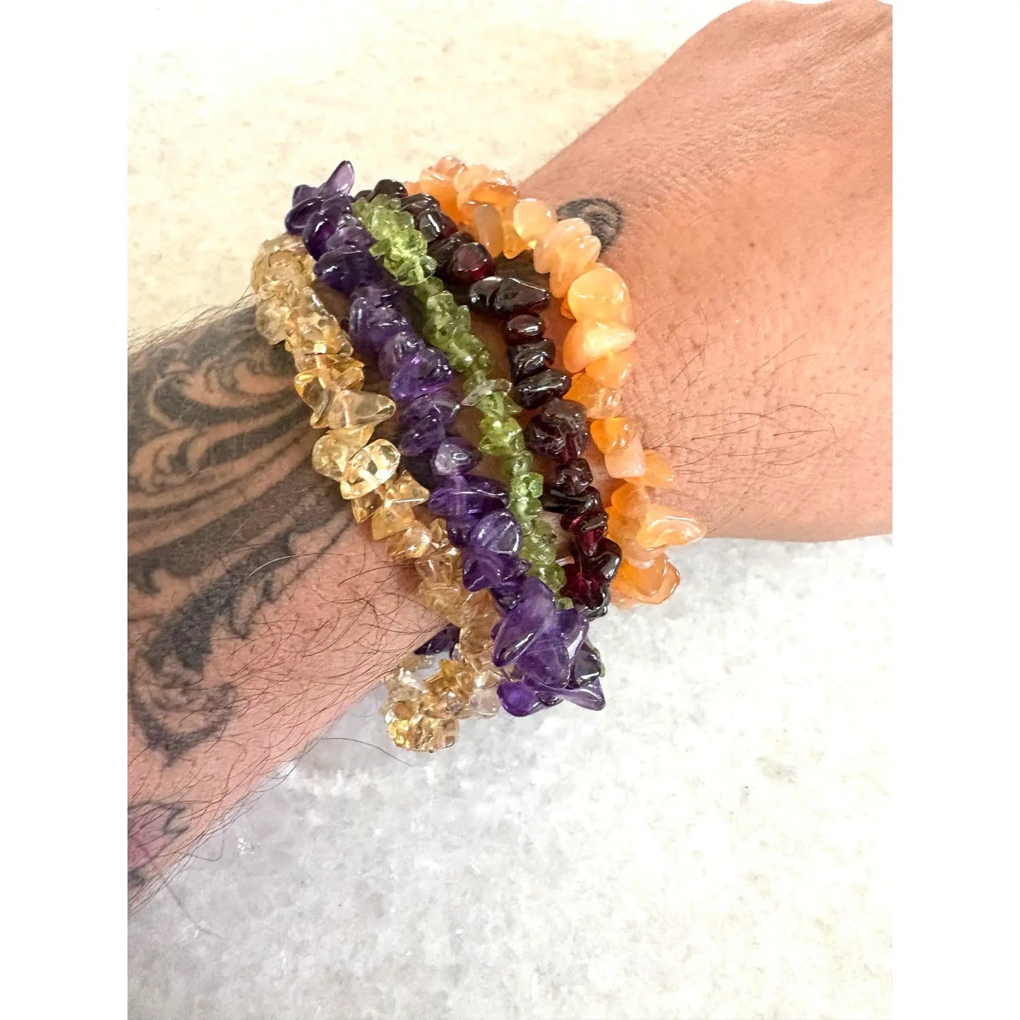 Pulsera Vintage de Cuentas Multicadenas con Amatista, Cornalina, Citrino, Peridoto y Granate - Broche de Plata de Ley