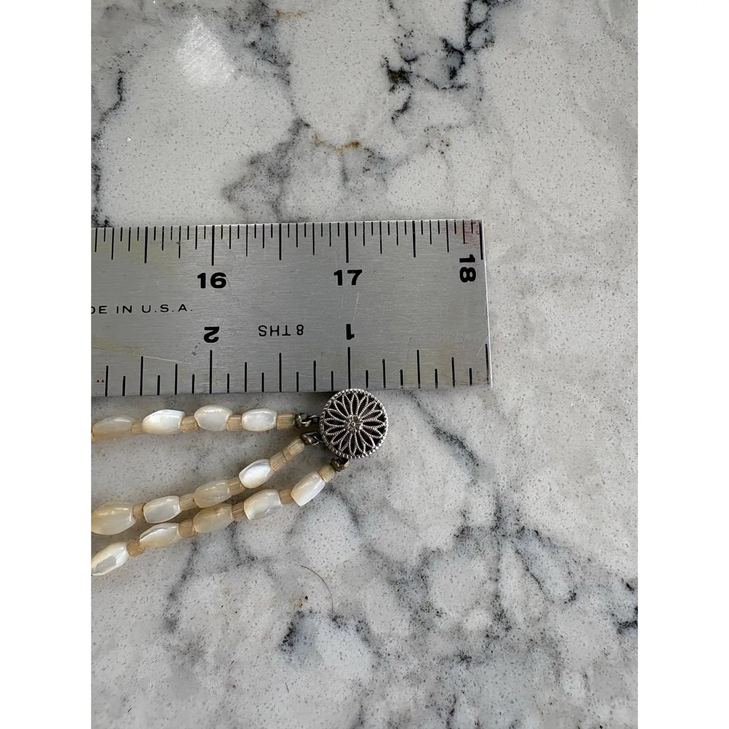 Collar vintage de nácar, múltiples hebras con broche de plata esterlina