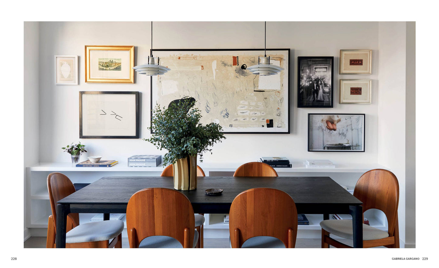 Schiffer Publishing - Diseñadores de Interiores en Casa