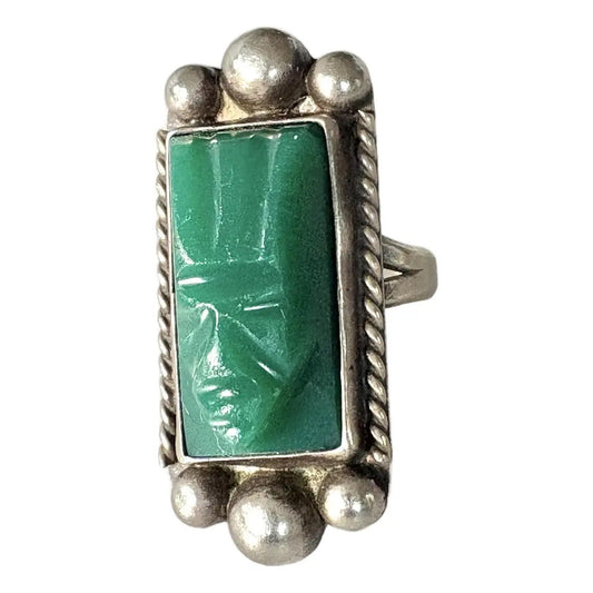 Anillo de ónix verde tallado azteca antiguo y plata de ley
