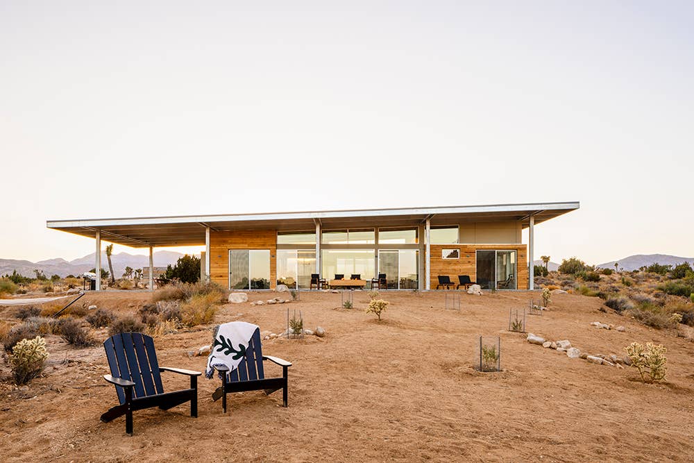 Schiffer Publishing - Second Home: A Different Way of Living