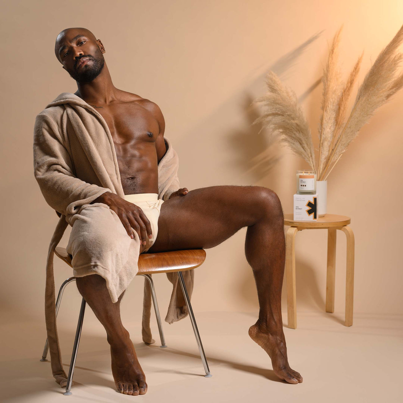 Spa Retreat, Azafrán + Cardamomo Vela de Lujo 312g