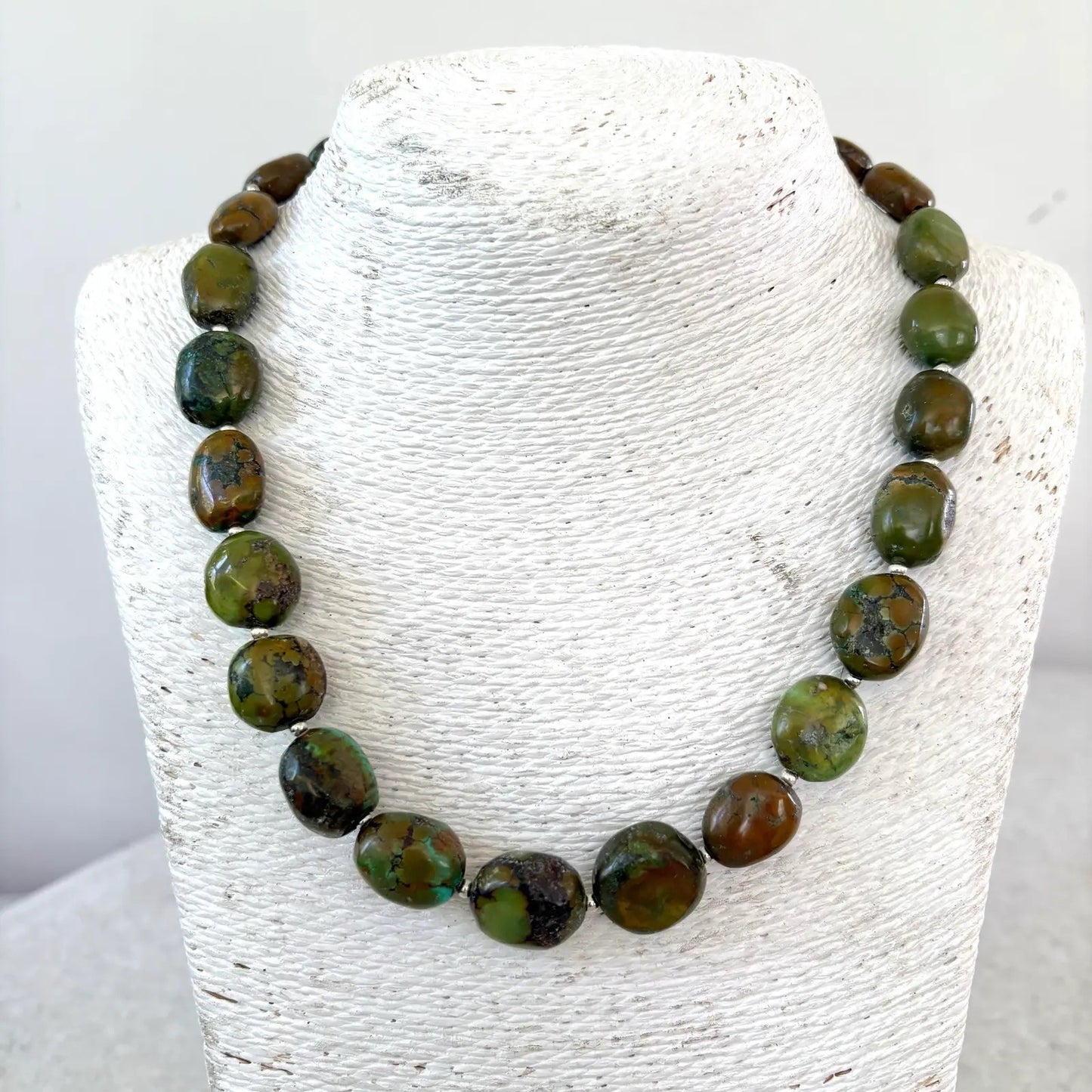 Green Turquoise Beaded Necklace