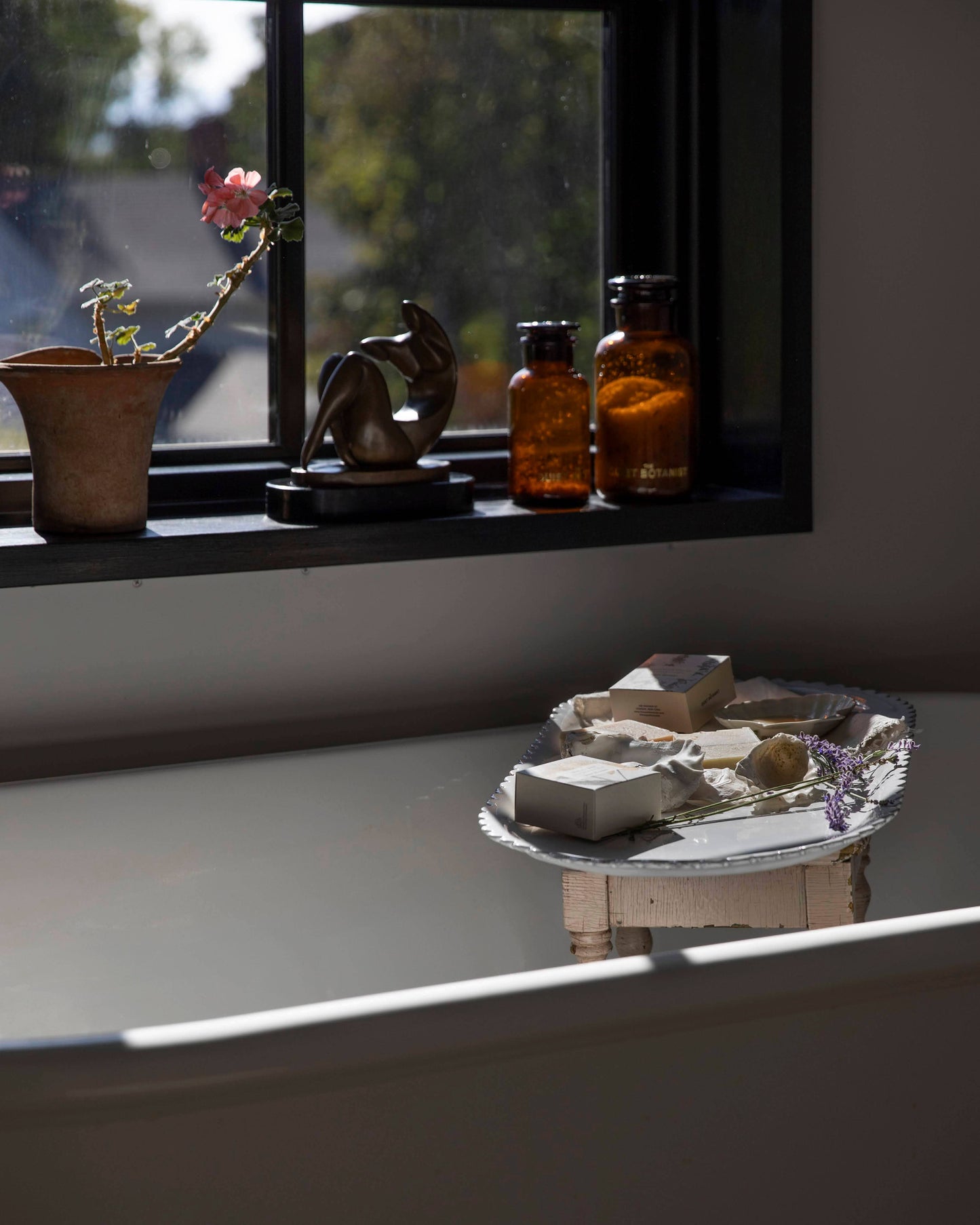 The Quiet Botanist - Honey Bee - Handmade Soap