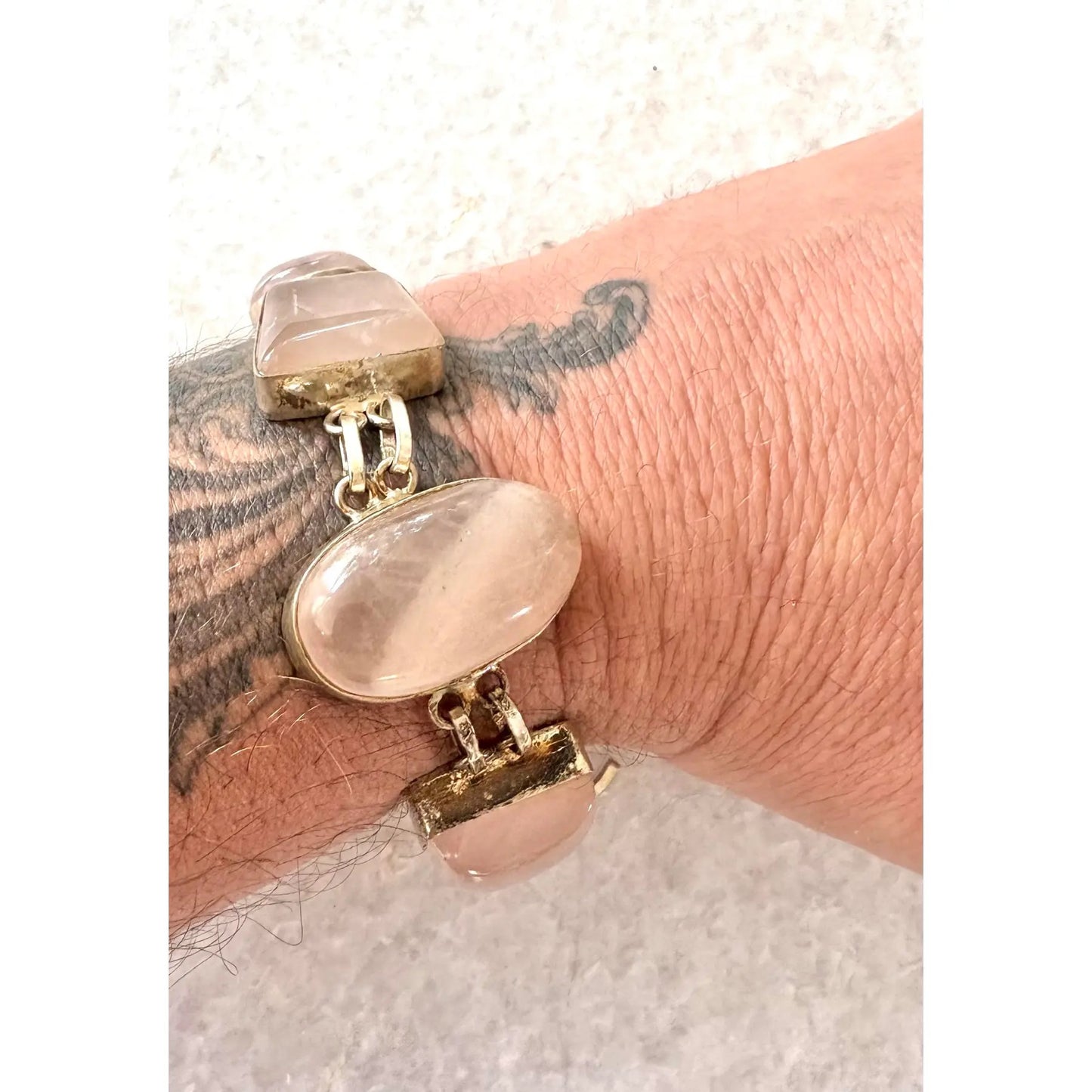 Pulsera de plata de ley y cuarzo rosa