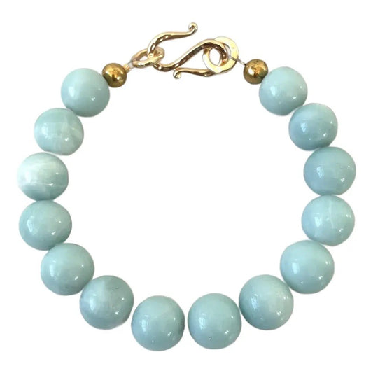 Pulsera de Cuentas de Amazonita con Cierre de Gancho Tono Oro - Diseñada por Matthew Izzo