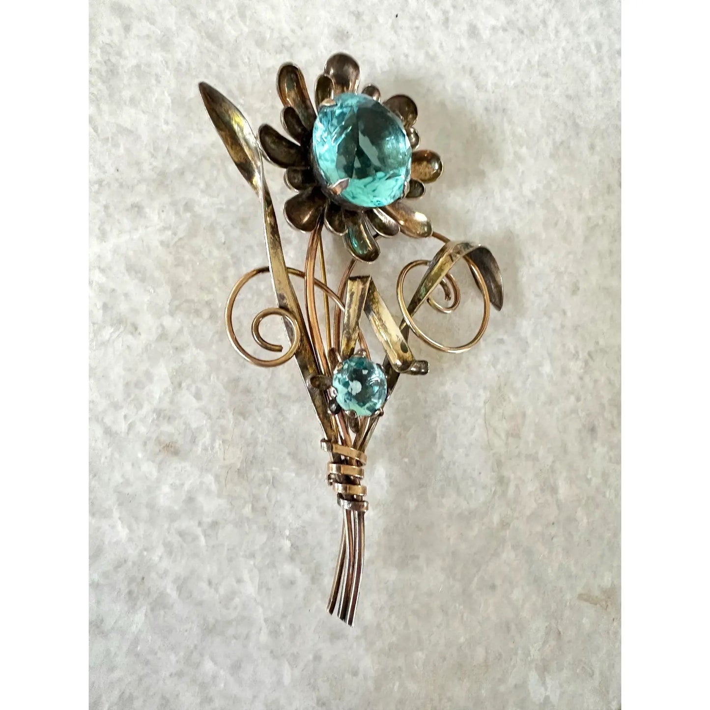 Broche Art Decó Relleno de Oro de 12k Firmado Harry Iskin Piedra Azul Grande