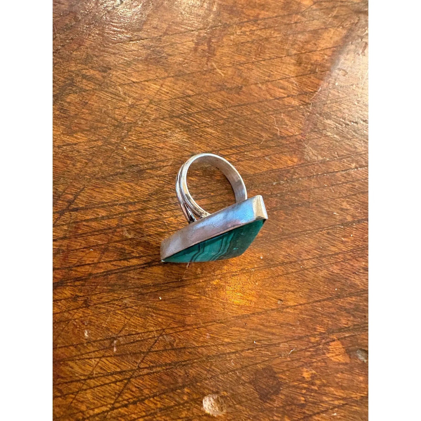 Anillo de cóctel vintage de plata de ley con malaquita