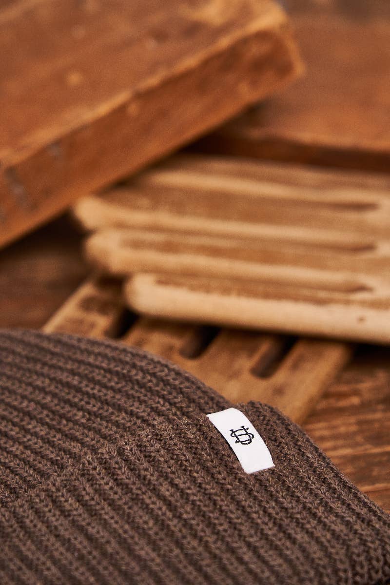 Upstate Stock - Gorro de lana Earth de algodón reciclado