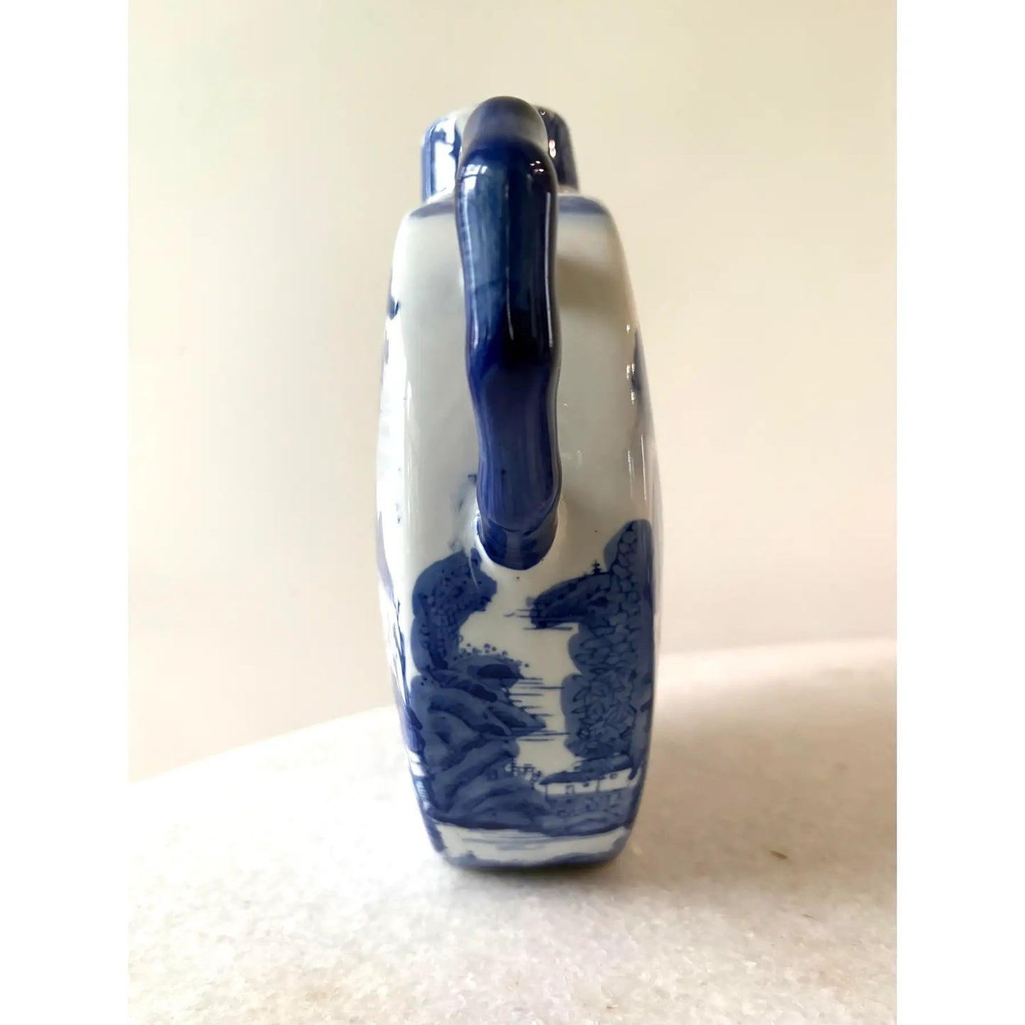 Large Vintage Porcelain Blue Willow Teapot