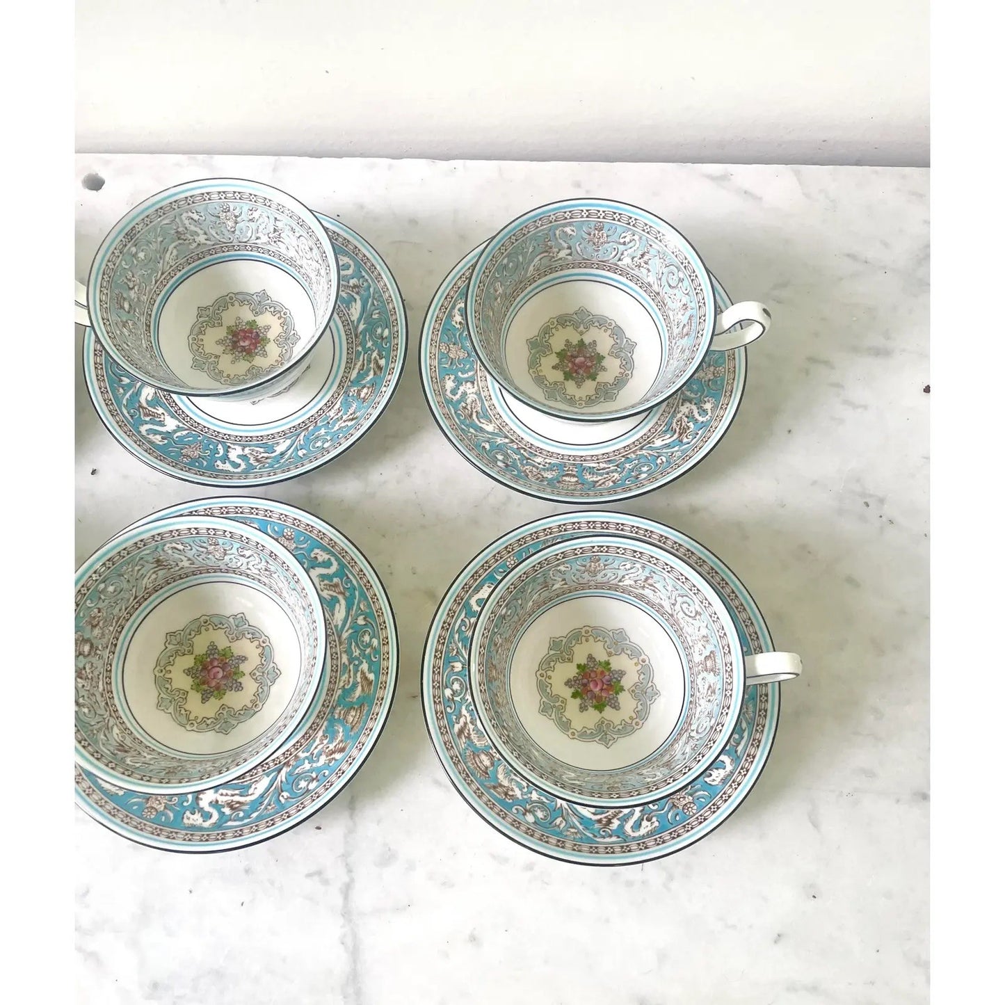 Vintage Wedgewood Florentine Pattern Tea/Coffee Cups and Saucers