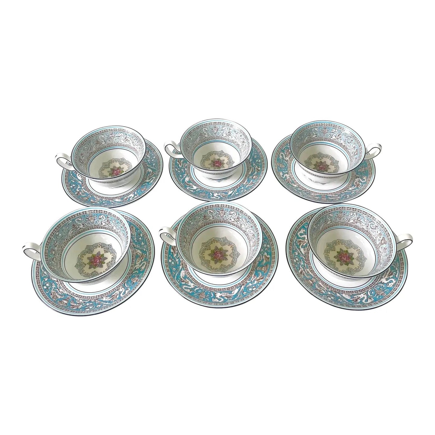 Vintage Wedgewood Florentine Pattern Tea/Coffee Cups and Saucers