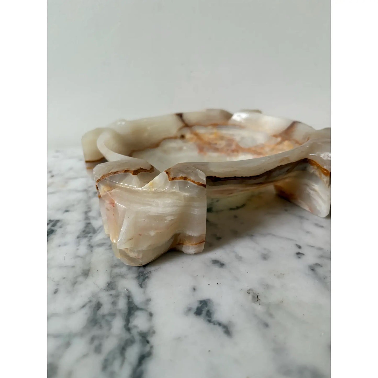 Cenicero de mármol, estilo moderno de mediados de siglo