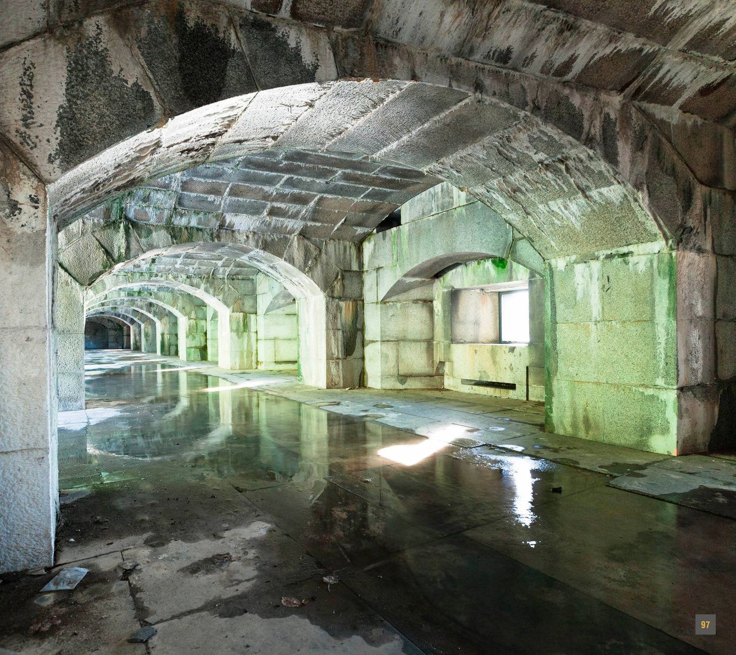 Schiffer Publishing - Abandoned NYC