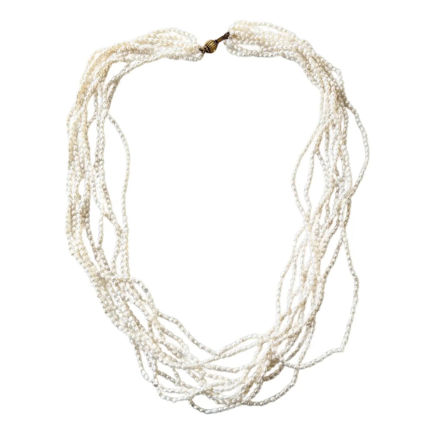 Collar vintage de perlas de agua dulce de varias hebras