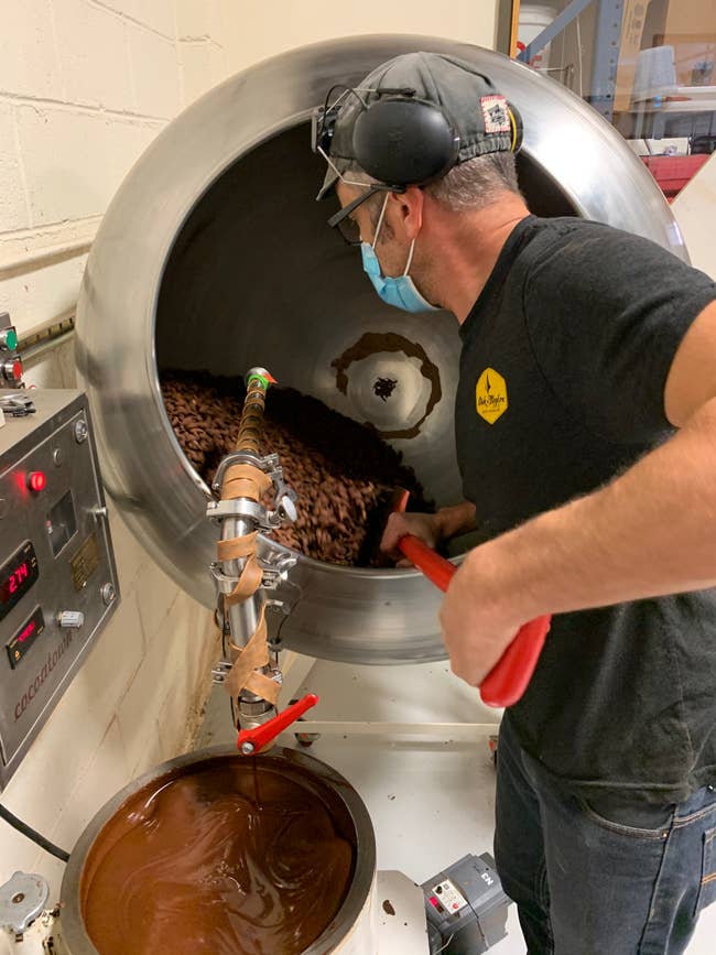 Dick Taylor - Almendras cubiertas de chocolate