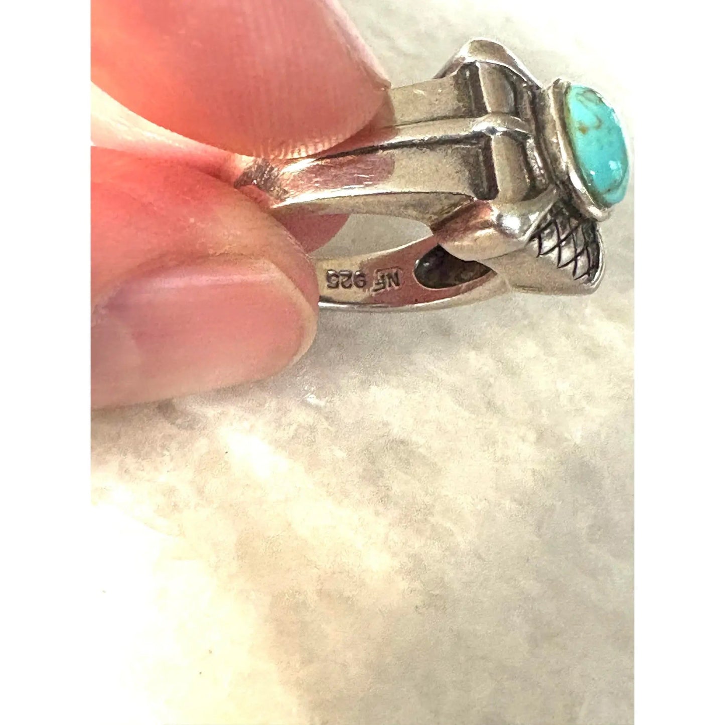 Anillo antiguo de plata esterlina y turquesa