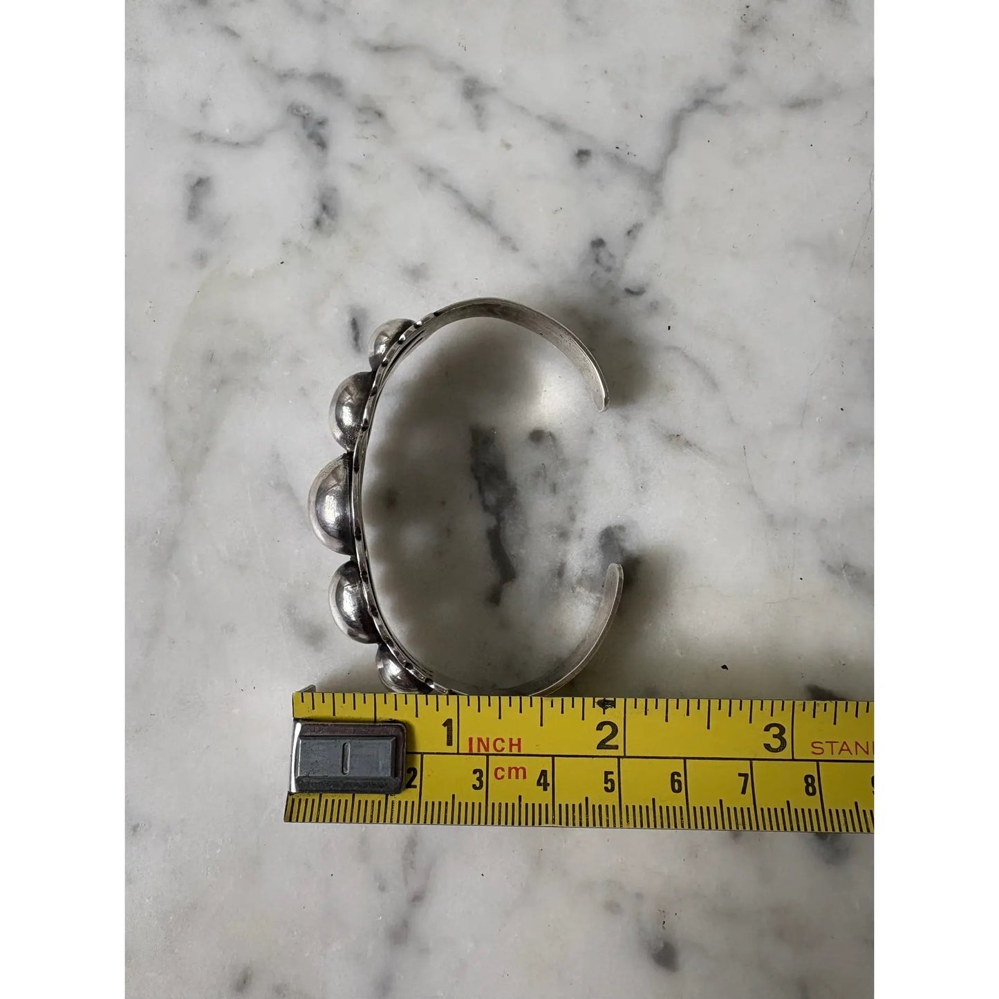 Pulsera de puño Navajo de plata de ley vintage, de Fred Harvey