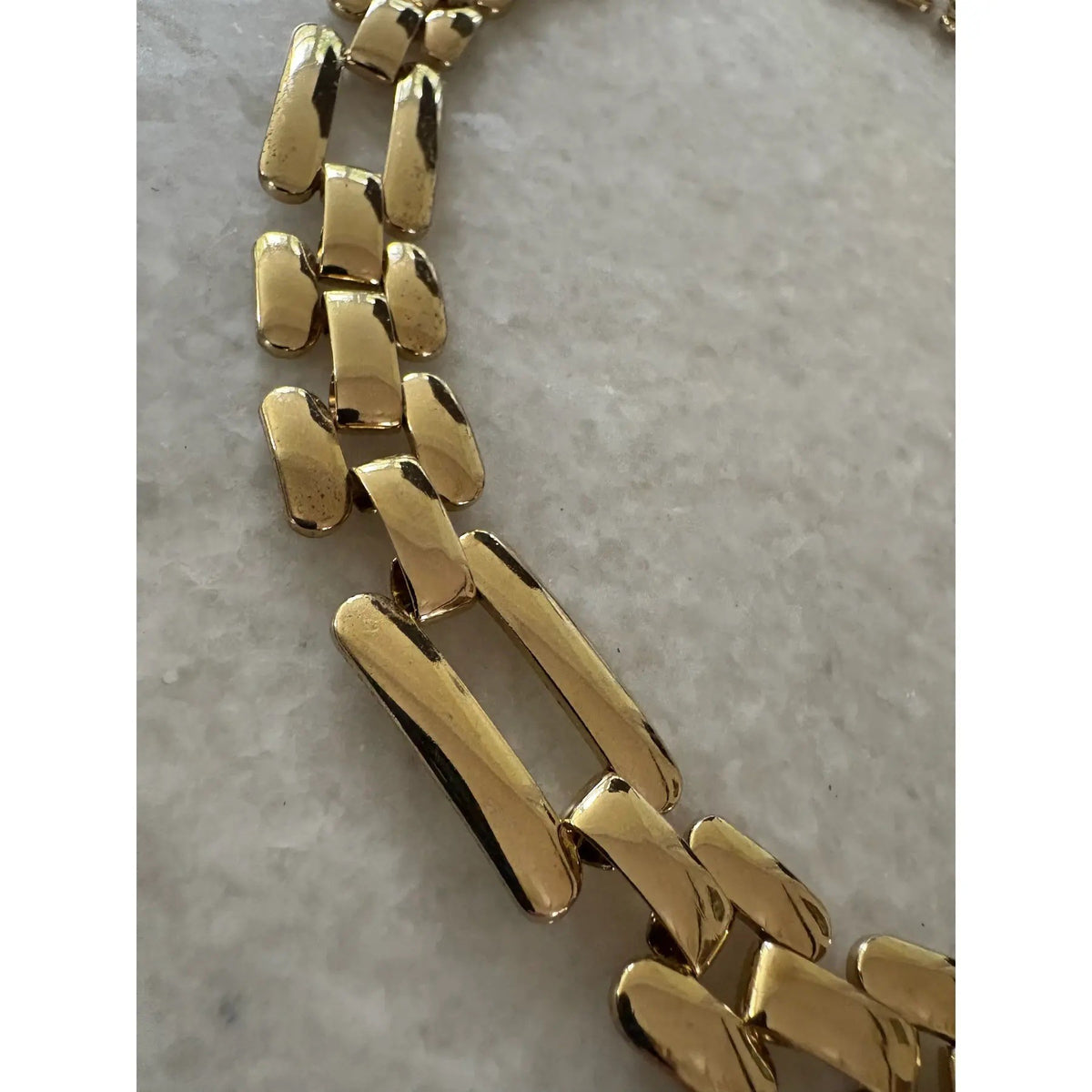 Vintage Goldtone Chainlink Collar Necklace