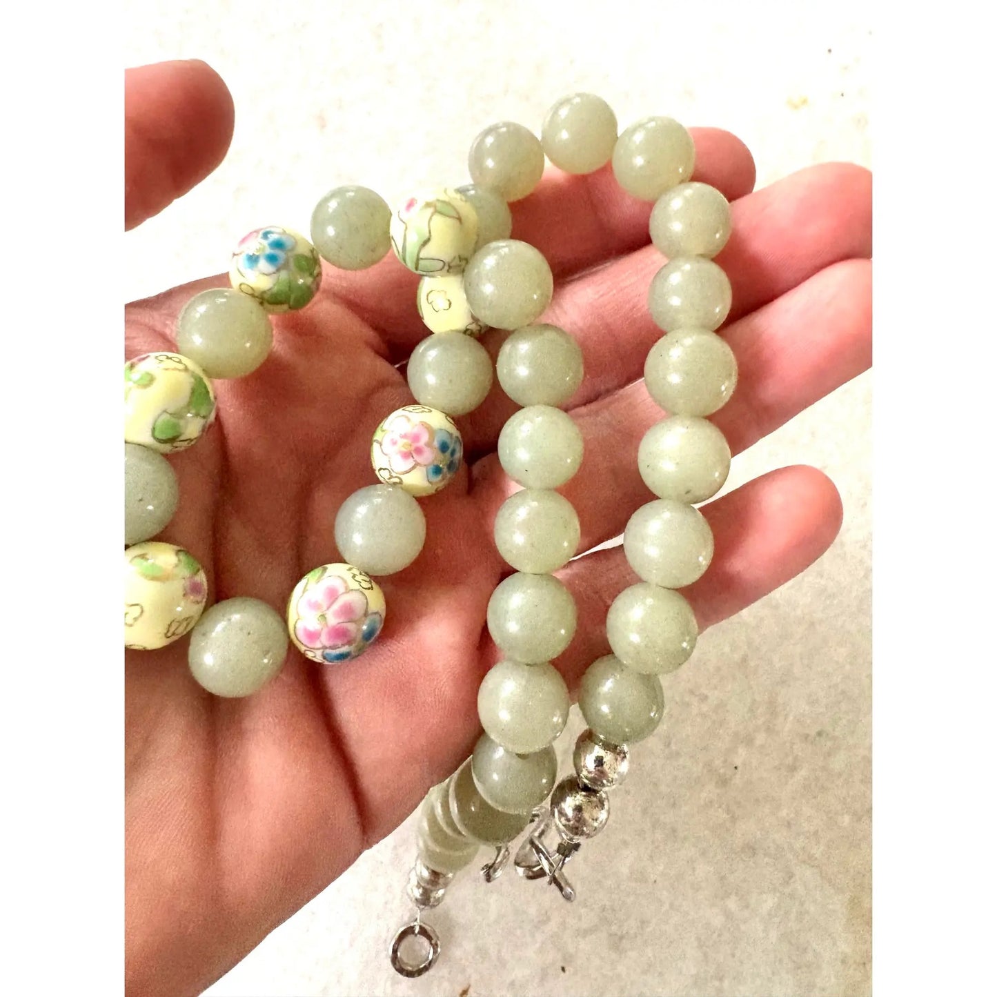 Collar de jade y porcelana con cuentas