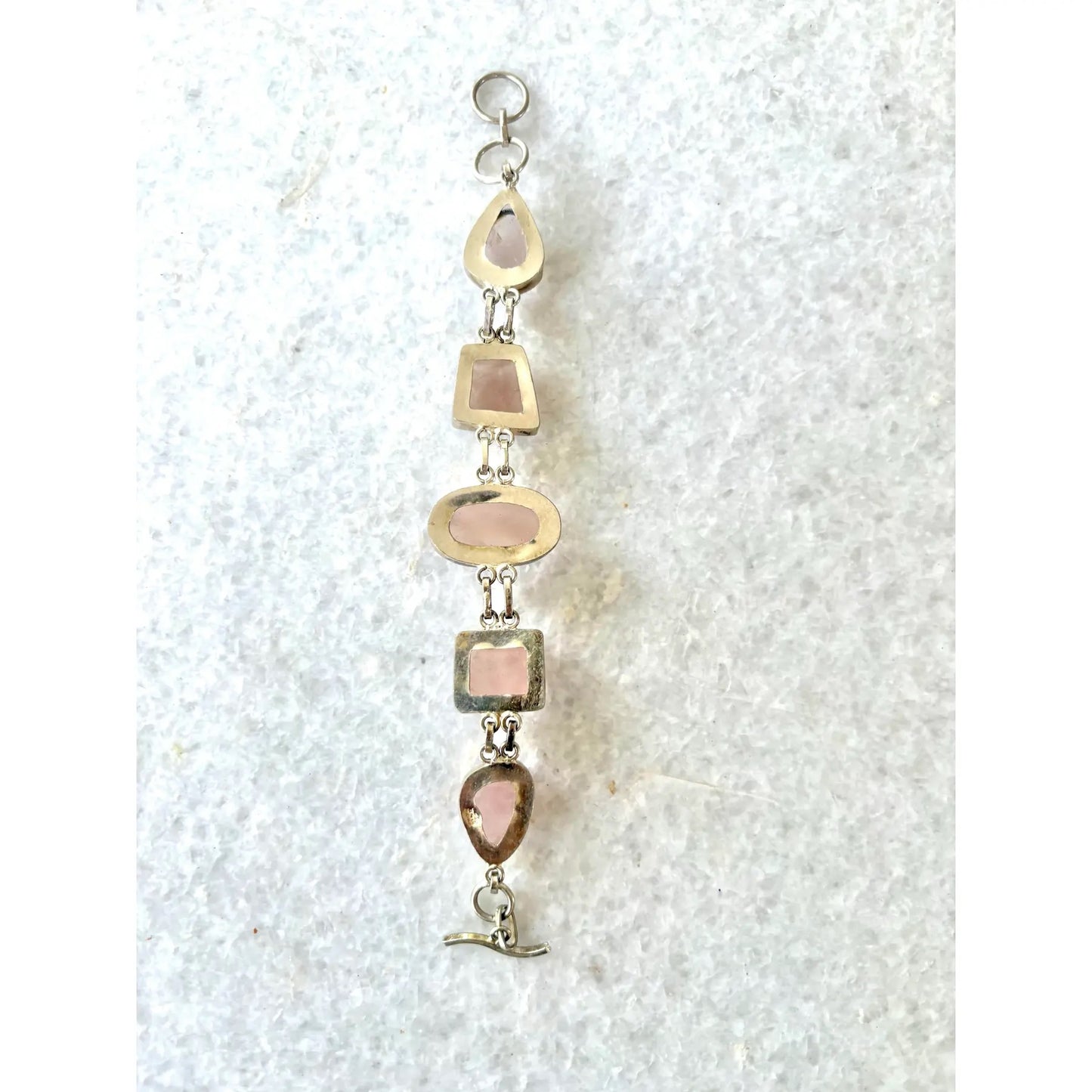 Pulsera de plata de ley y cuarzo rosa