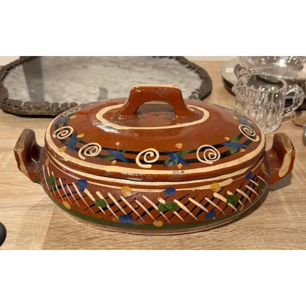 Vintage Mexican Tlaquepaque Art Pottery Casserole Dish With a Lid