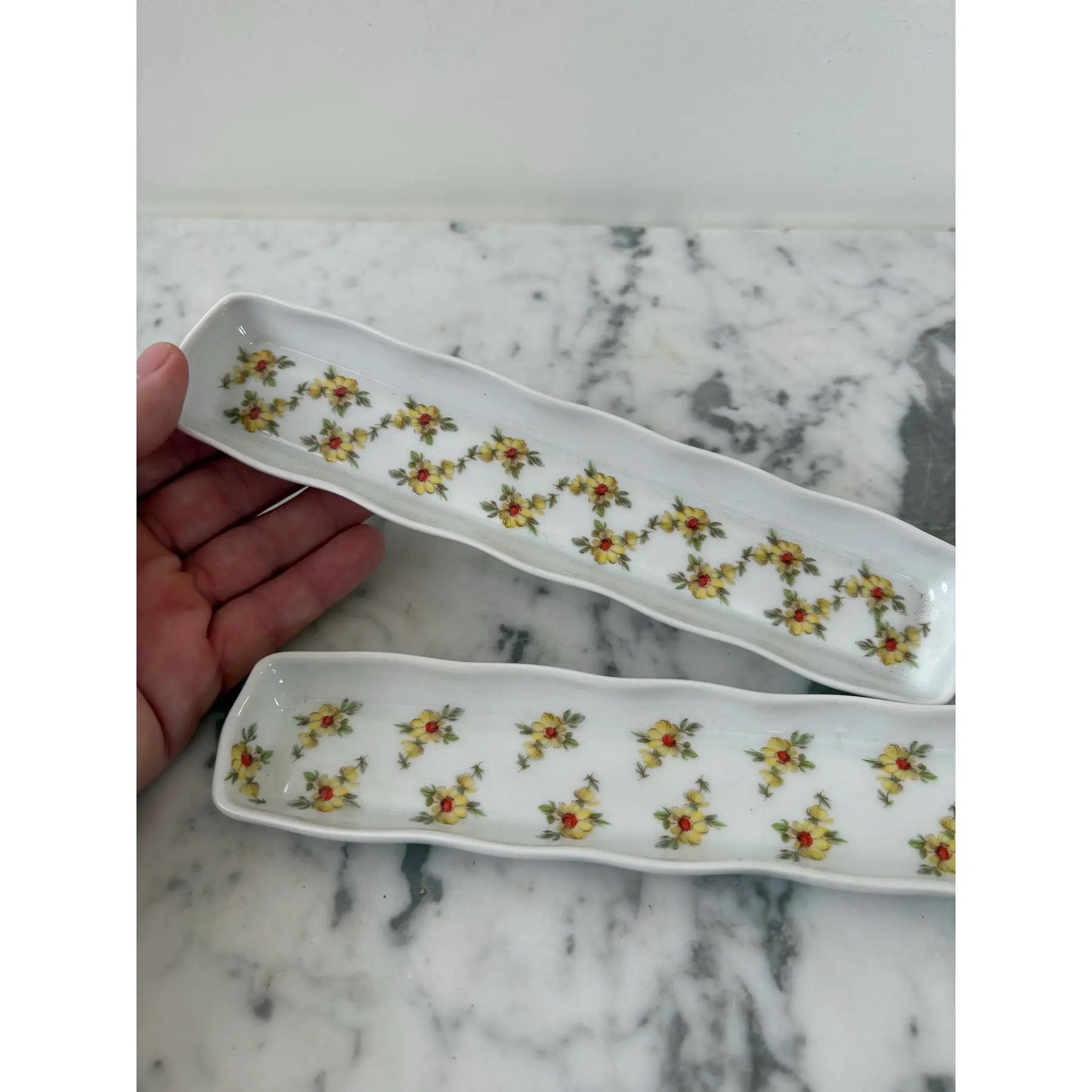 Bandejas de porcelana Limoges Francia pintadas a mano para joyas u objetos pequeños, juego de 2