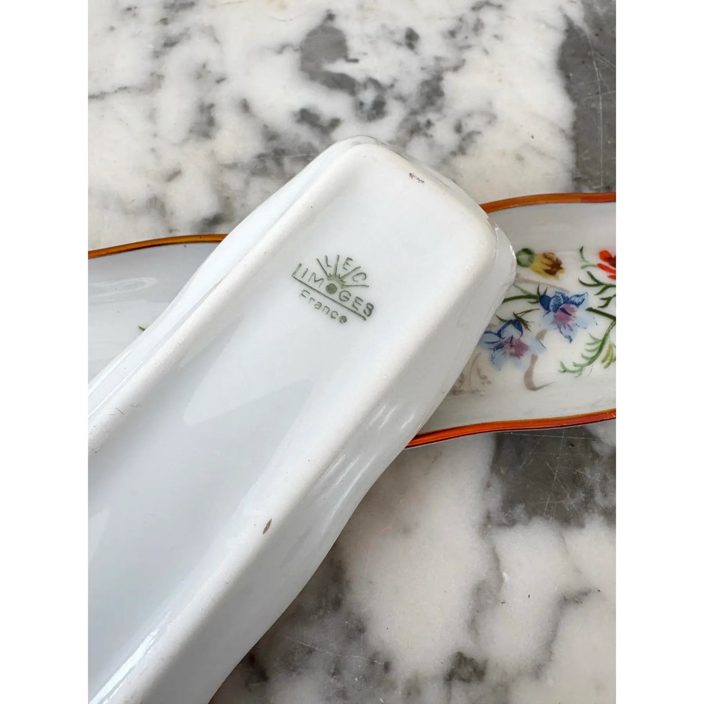 Limoges Francia Bandejas de porcelana pintadas a mano para joyas o abalorios, juego de 2